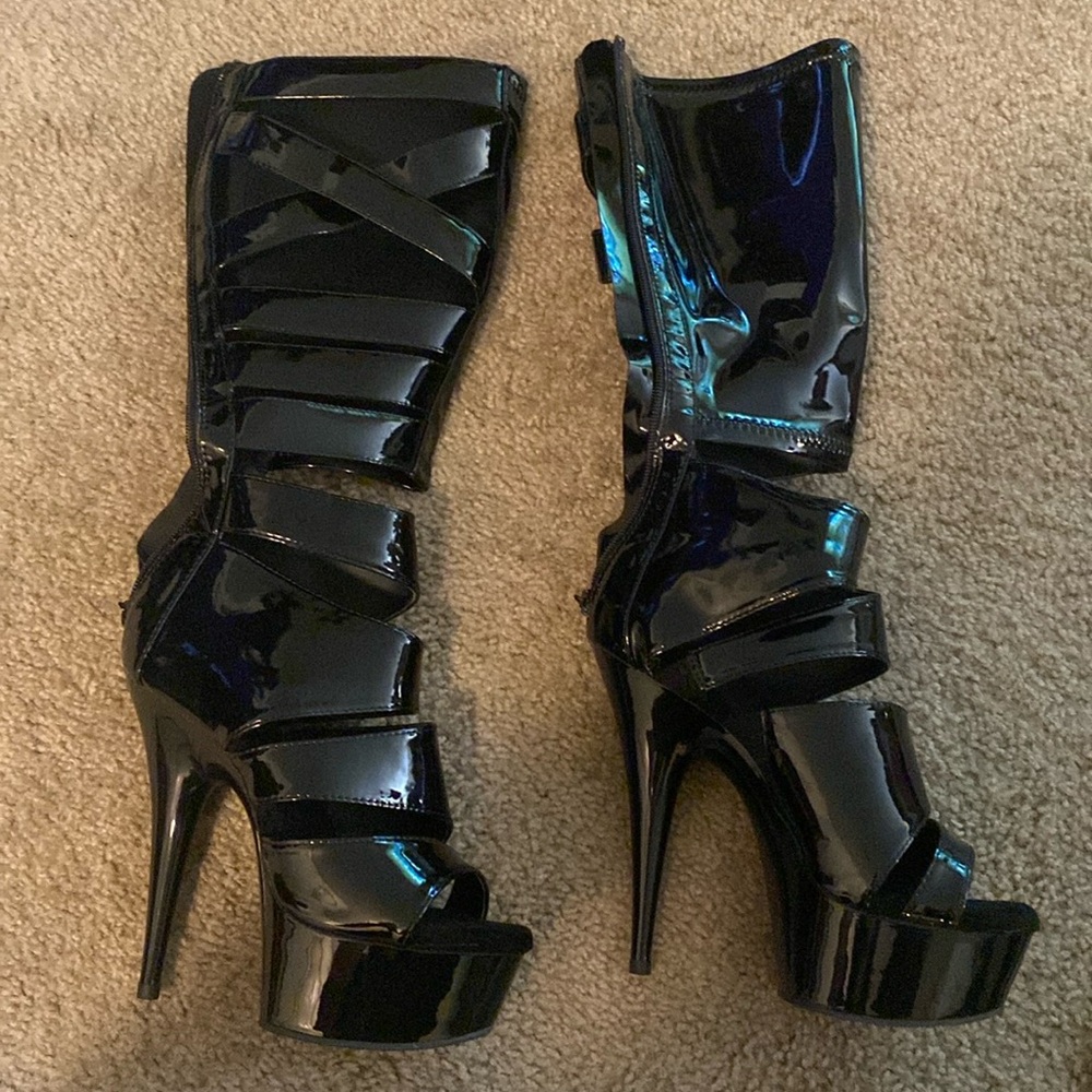 Pleaser size 8 Delight knee high sandal